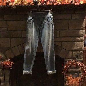 LOFT Relaxed Skinny Jeweled Jeans - EUC